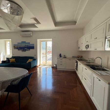 Holiday Home Mar Pacifico Napoli 外观 照片
